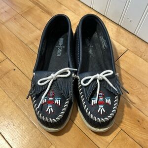 Women’s Leather Thunderbird Moccasins Size 9